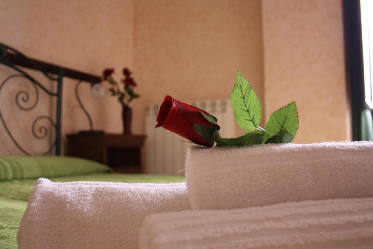 Cityguesthouse กาตันซาโร ภายนอก รูปภาพ
