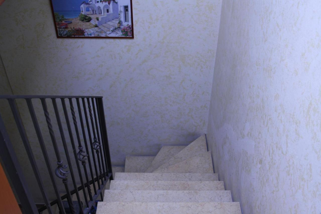 Cityguesthouse กาตันซาโร ภายนอก รูปภาพ